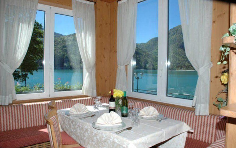 Albergo Mezzolago Exteriör bild
